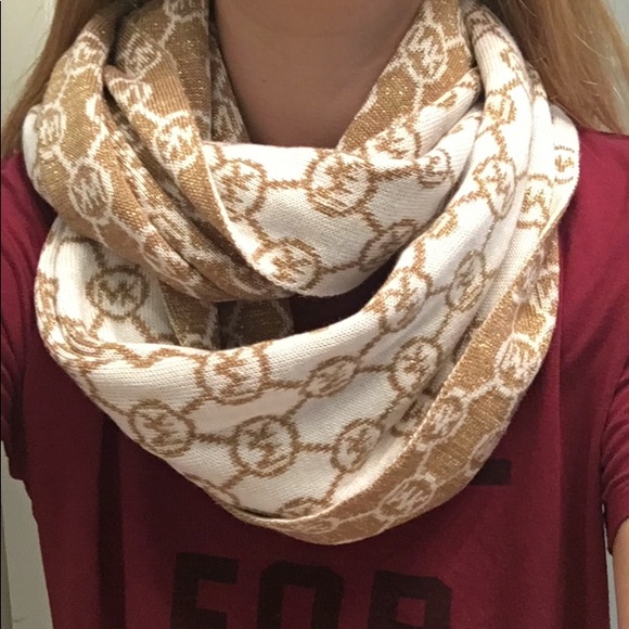 MICHAEL Michael Kors Gold/Cream Infinity Scarf - Picture 5 of 5
